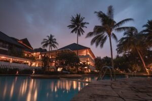 crypto billionaires have big houses