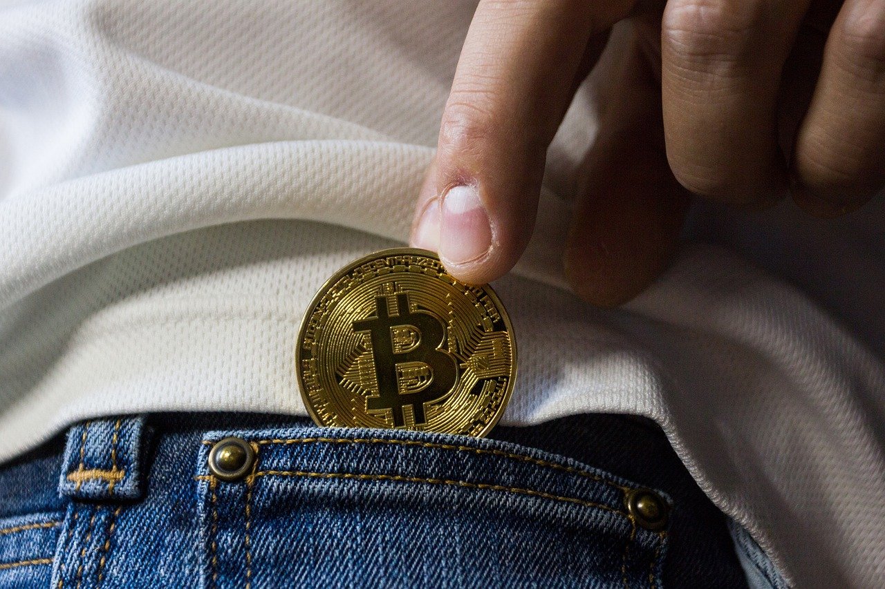 Giving crypto as a gift bitcoin in pants for decentral publishing