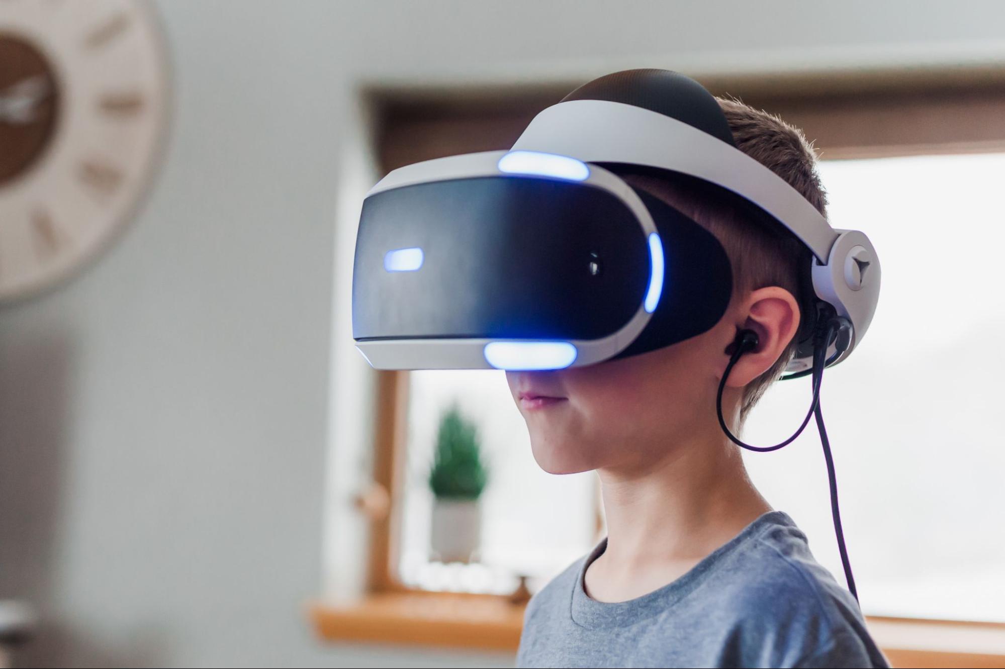 financial history child wearing vr headset for decentral publishing