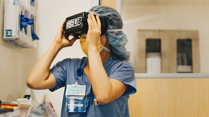 metaverse could transform education metaverse physician with VR googles