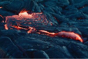 picture-of-active-volcano-with-molten-lava